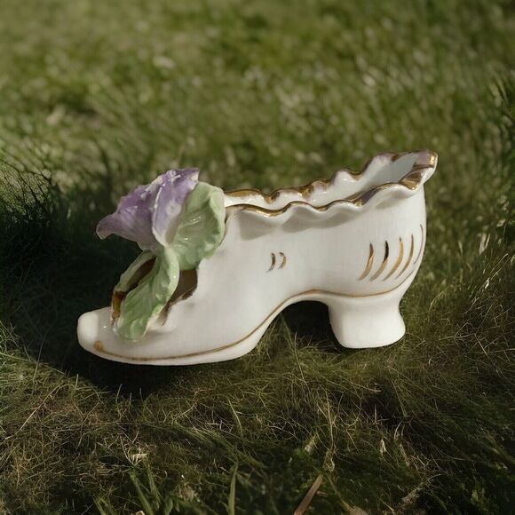 Purple Rose Shoe ceramic Figurine Hand Made TET China Clay Green Leaf Vintage - Picture 4 of 11